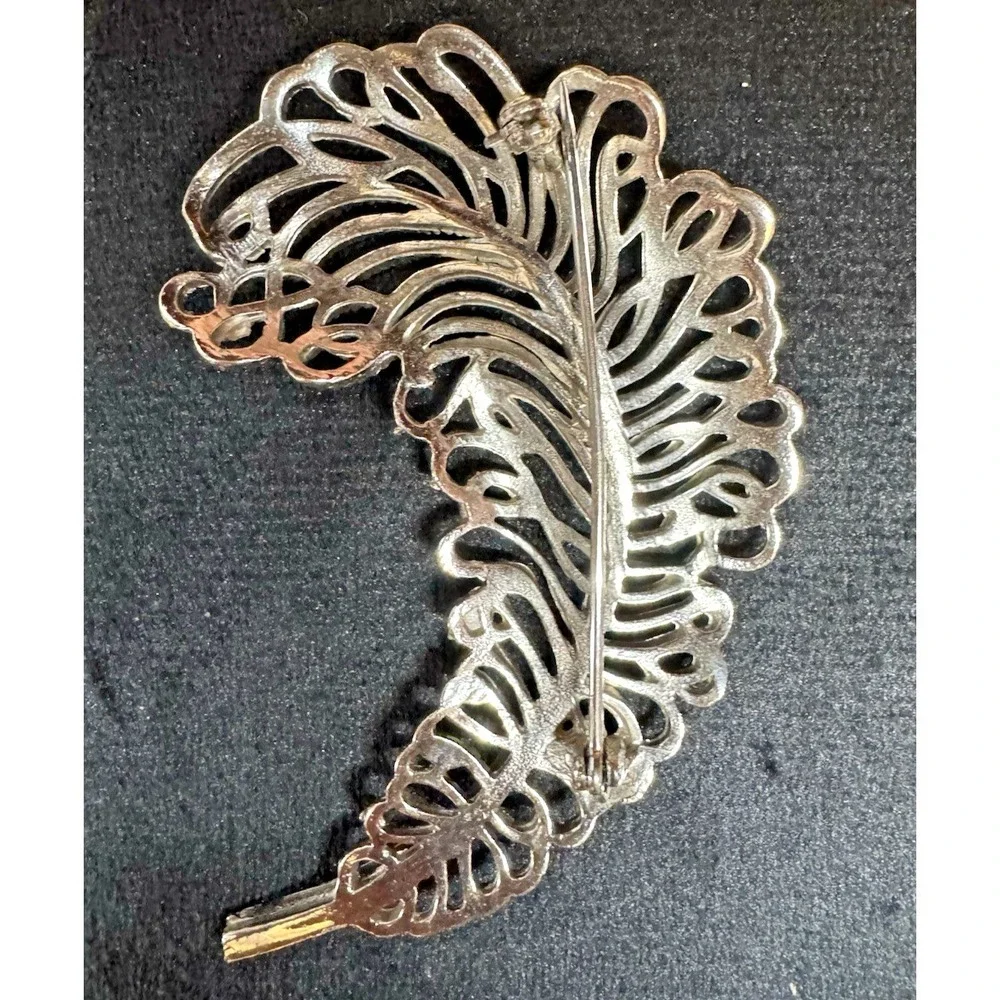 Vintage Silver Tone Brooch Curved Feather Leaf Filigree Pin